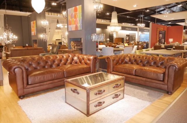 Halo Chesterfield brown leather sofa - 2.5 Sofa