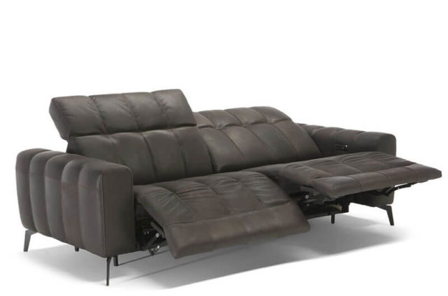 natuzzi editions c142 black leather recliner sofa