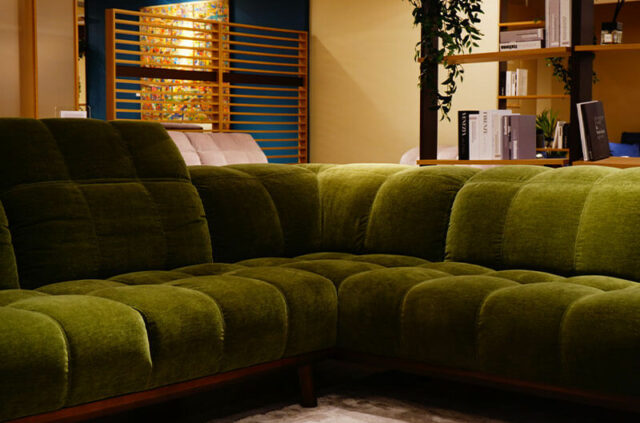 C141 forest green corner sofa