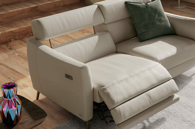 Natuzzi C200 open recliner