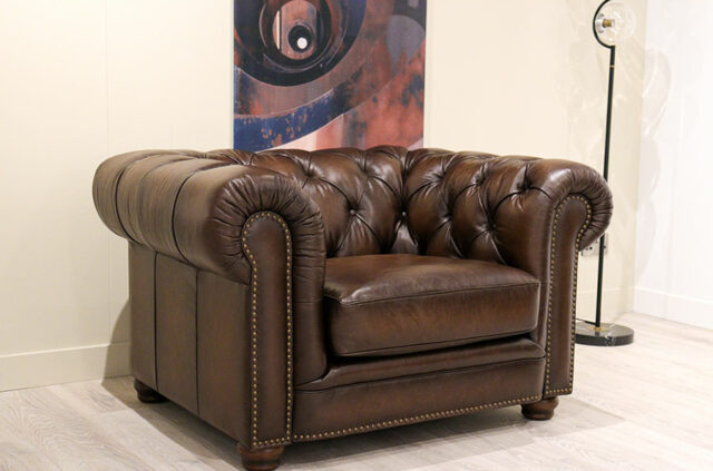 livingstone club chair leather