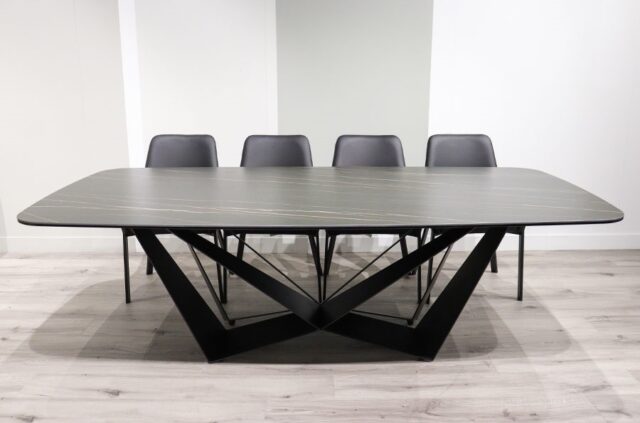 Bellisimo table with cala leather dining chairs